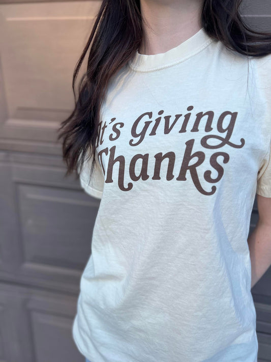 It's Giving Thanks Tee