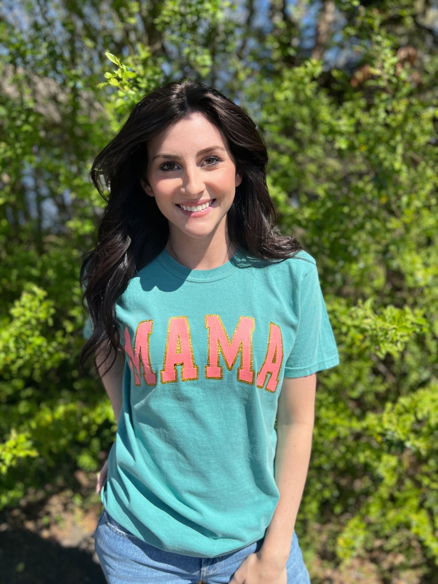 Mama Arched Sparkle Tee