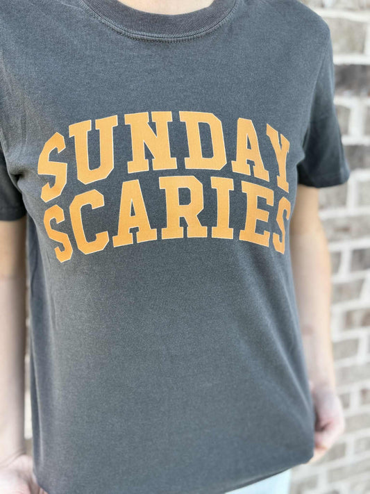 SUNDAY SCARIES TEE