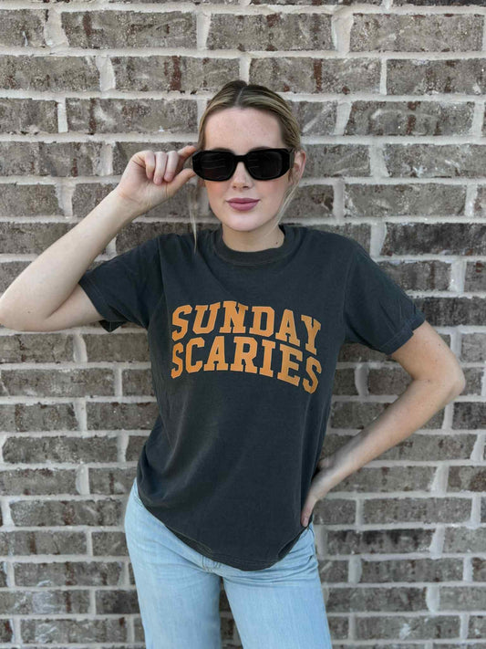 SUNDAY SCARIES TEE