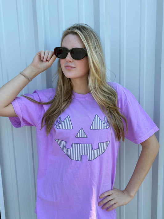 JACK-O'-LANTERN FACE TEE- NEON VIOLET