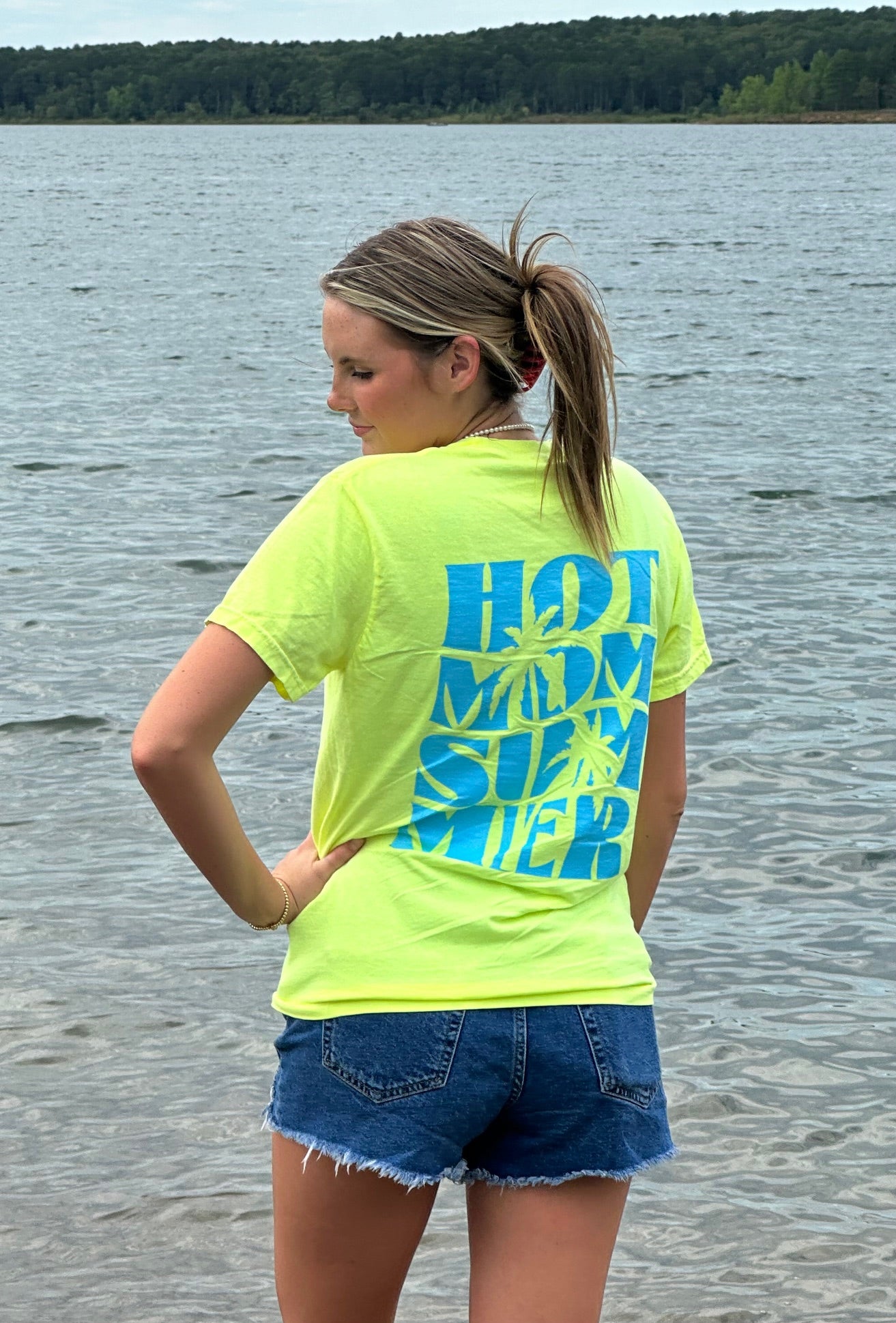 Hot Mom Summer Neon Tee