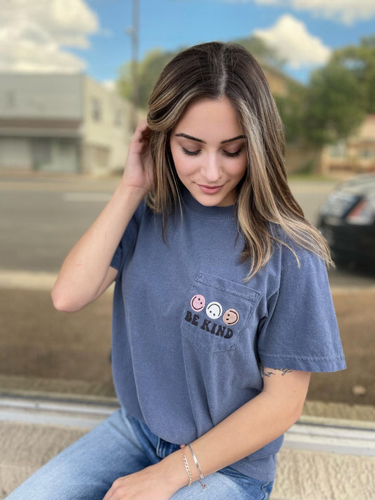 Be Kind Pocket Tee Embroidery-ask apparel wholesale