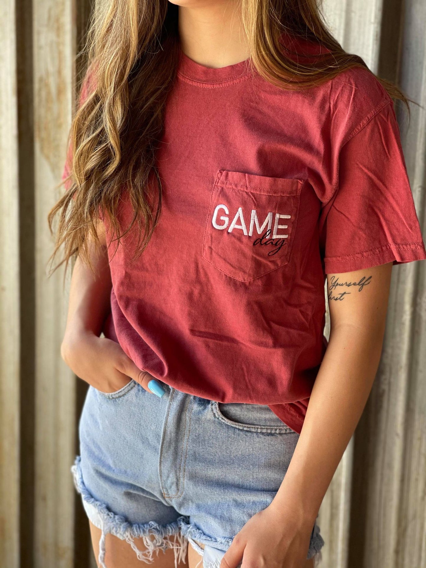 Game Day Pocket Tee-ask apparel wholesale